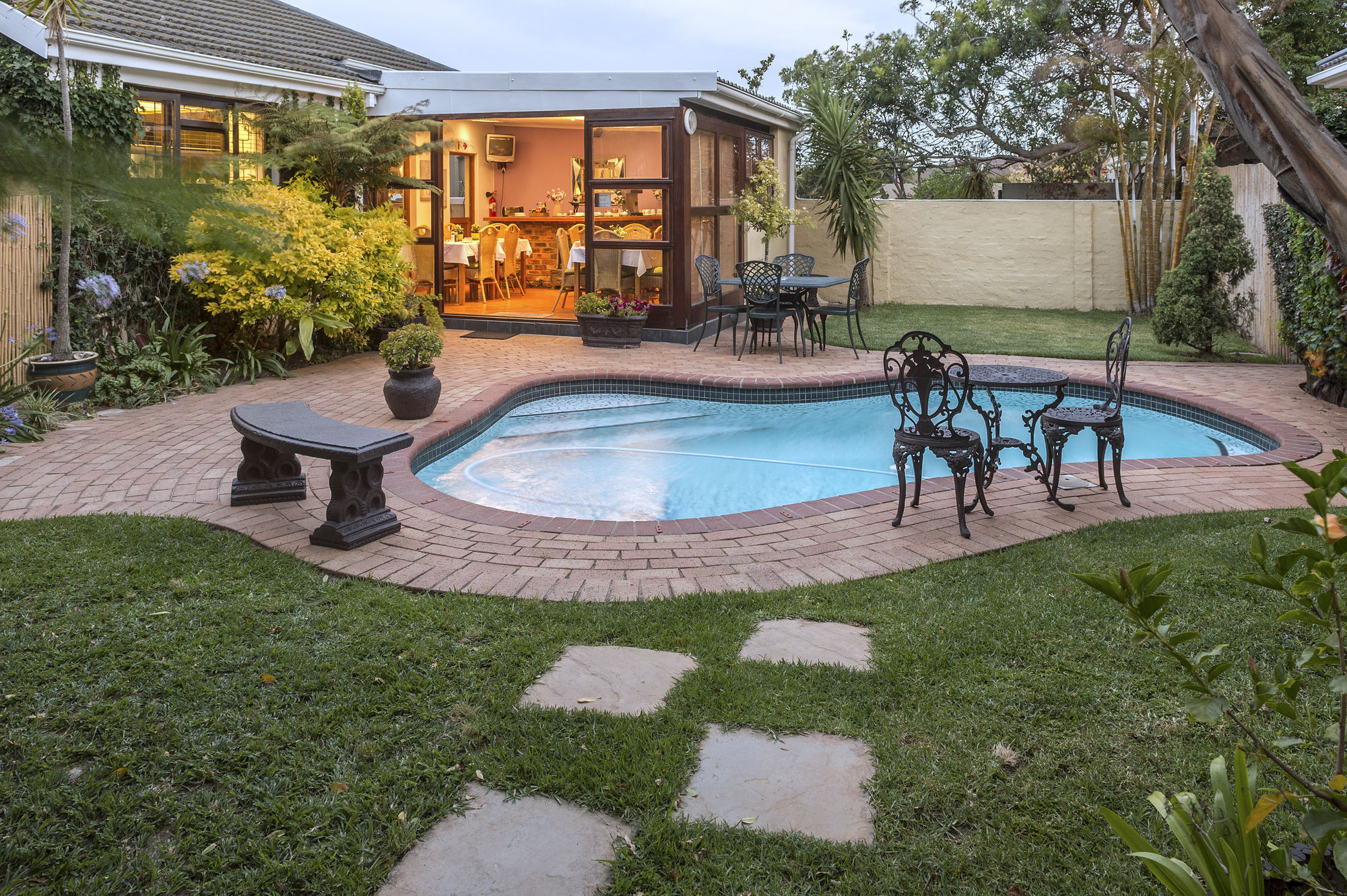 Algoa Guest House Summerstrand Port Elizabeth Exteriör bild